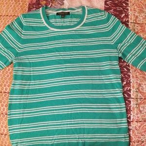 Banana Republic beautiful 100% merino wool shirt!